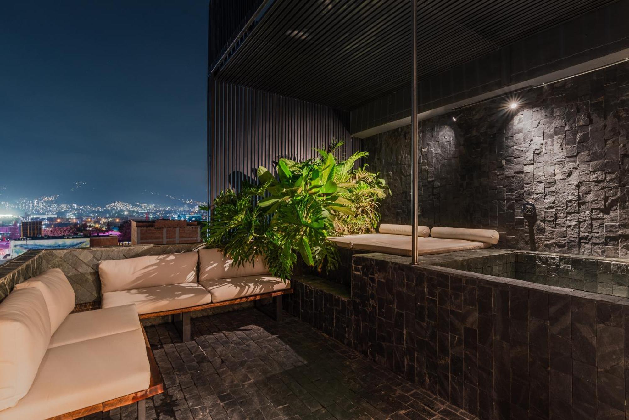 Hotel Zelva Negra Μεντεγίν Εξωτερικό φωτογραφία